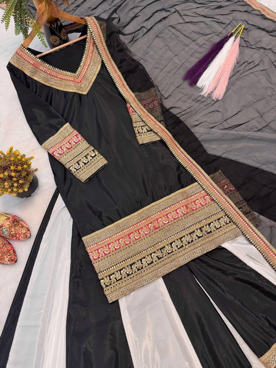 🖤 Zoya Black Embroidered Palazzo Set