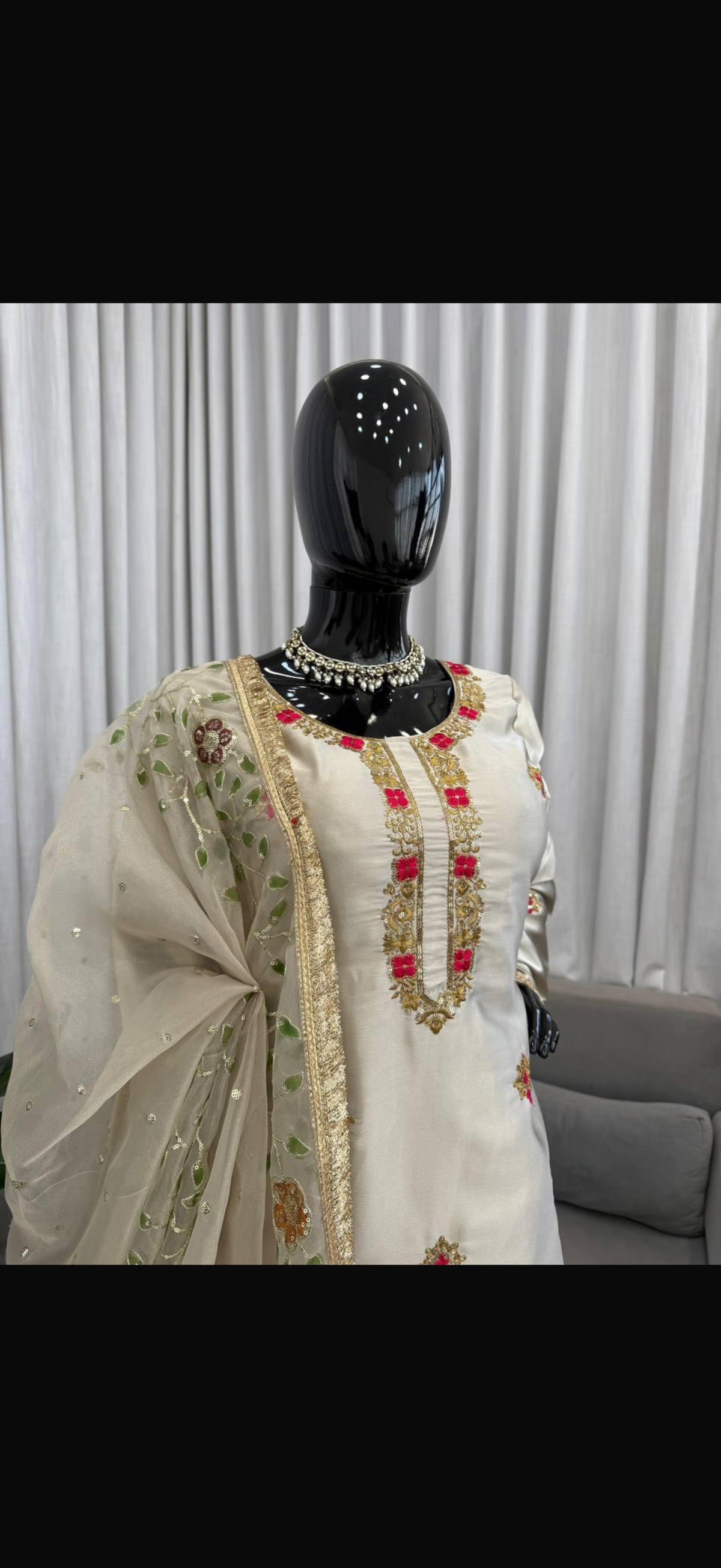 Noor set
