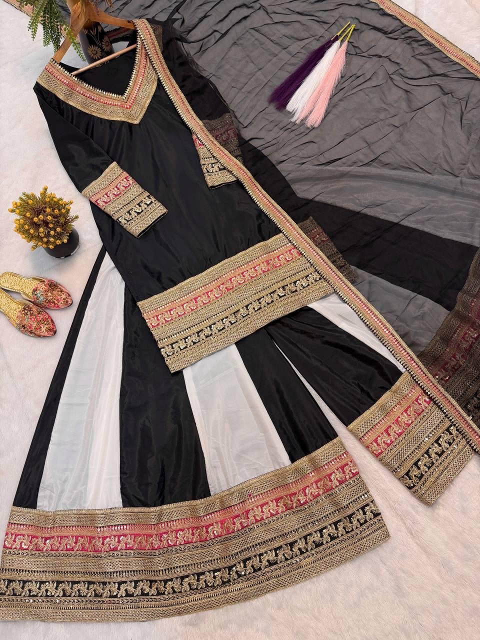 🖤 Zoya Black Embroidered Palazzo Set