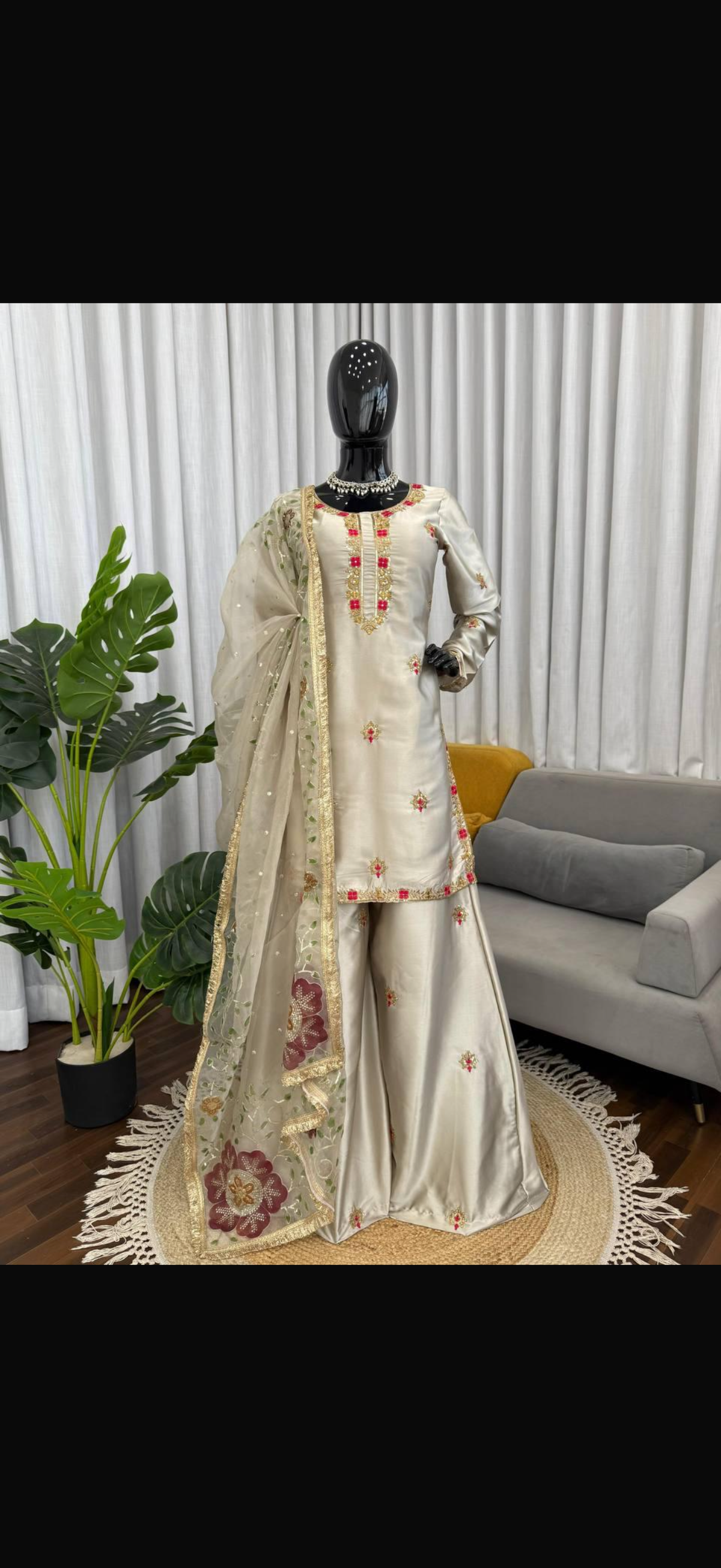 Noor set