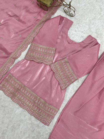 🌸 Gulabi Noor Farshi Salwar Set