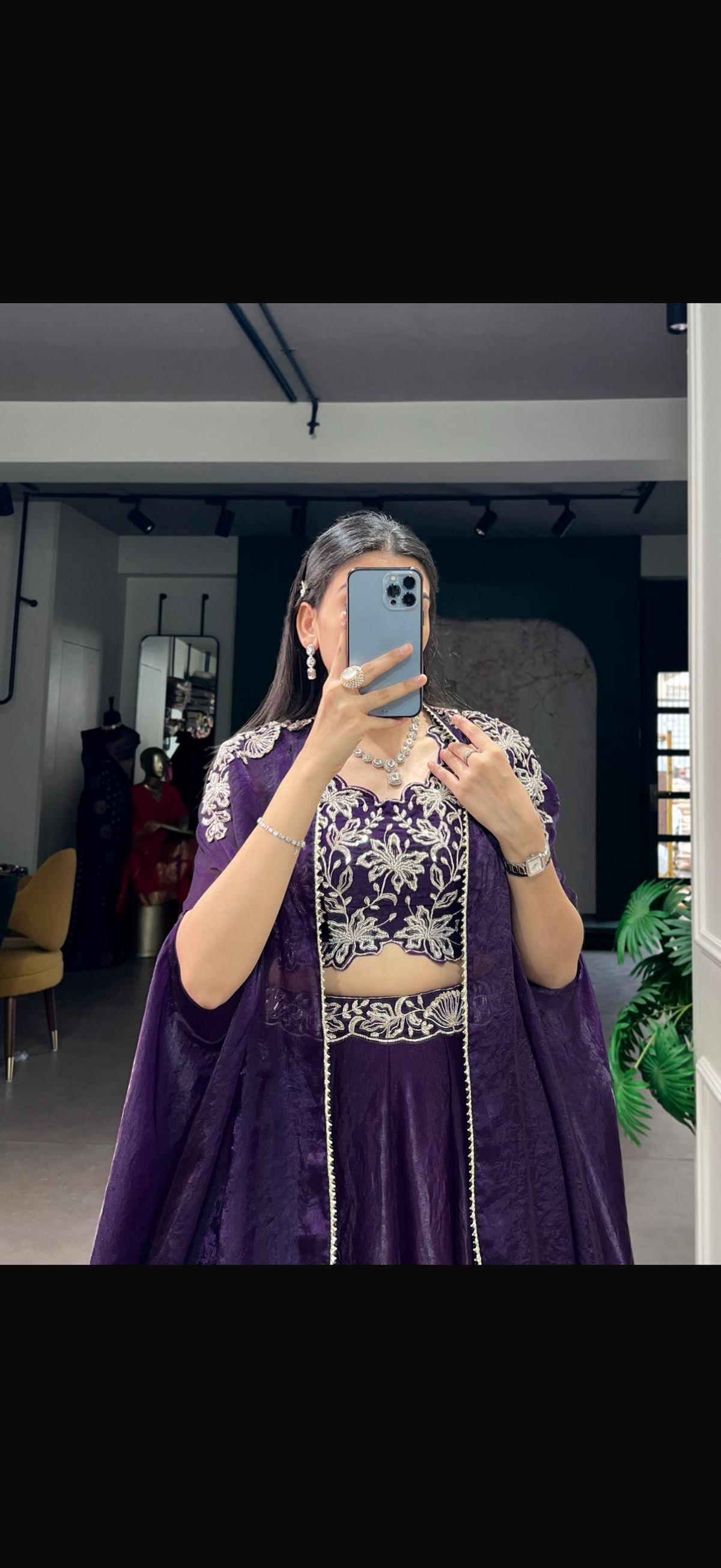 Riya cape lehanga